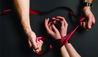 Мистецтво шибарі: техніки еротичного бондажу для початківців і головні правила безпеки фото