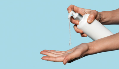 Рейтинг найкращих лубрикантів 2026 року: ТОП-10 якісних лубрикантів на водній та силіконовій основі фото