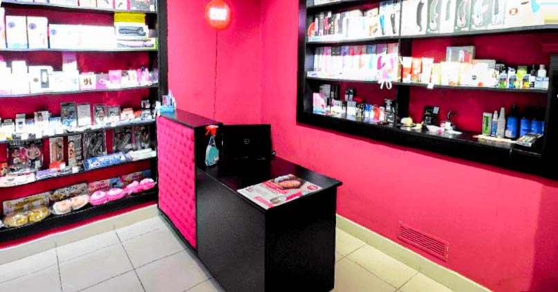 Юбкадағы еркектермен жыныстық қатынас