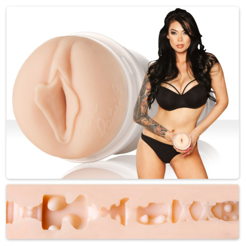 Мастурбатор Fleshlight Tera Patrick Tease